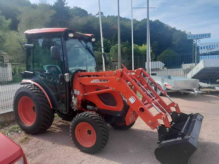 Tracteur compact Marsac-sur-l'Isle